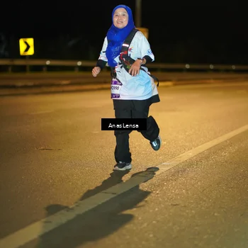 Runner Photo 7708689