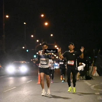 Runner Photo 7708701