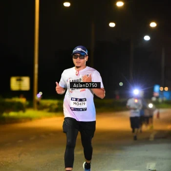 Runner Photo 7708707