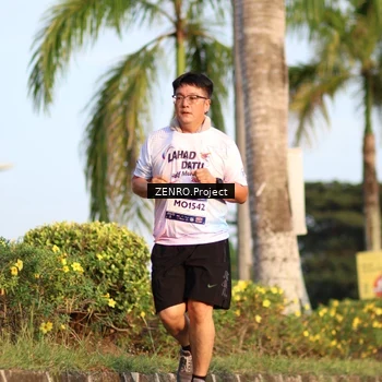 Runner Photo 7708708