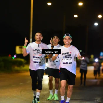 Runner Photo 7708726