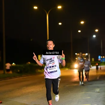 Runner Photo 7708731