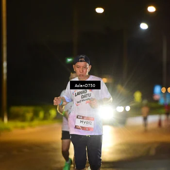 Runner Photo 7708741