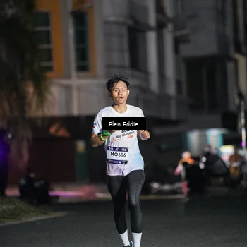 Runner Photo 7708744