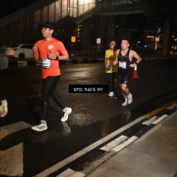 Runner Photo 7708750
