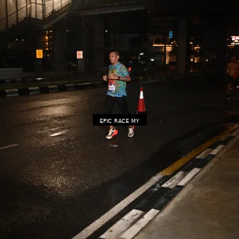 Runner Photo 7708758