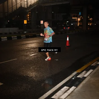 Runner Photo 7708768