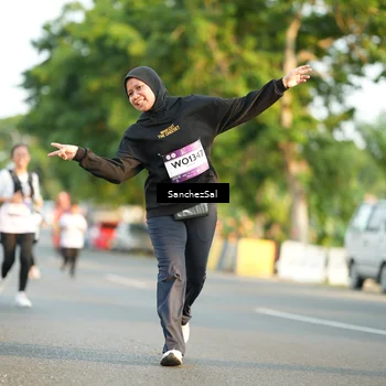 Runner Photo 7708773
