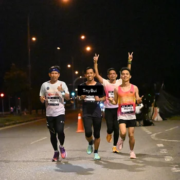 Runner Photo 7708776