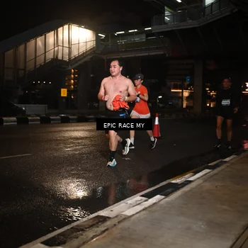 Runner Photo 7708780