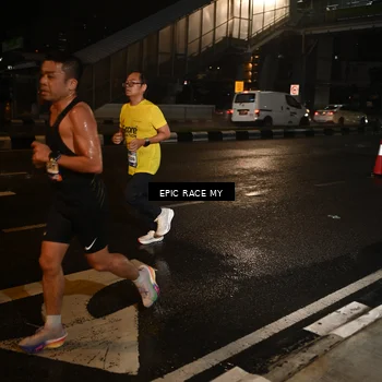 Runner Photo 7708787