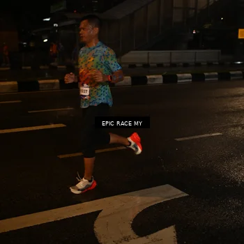Runner Photo 7708792