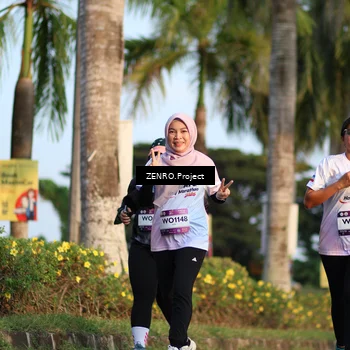 Runner Photo 7708794