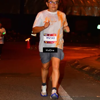 Runner Photo 7708797