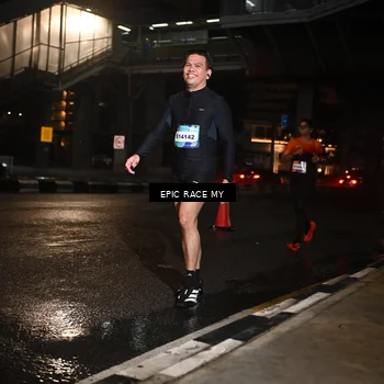 Runner Photo 7708801