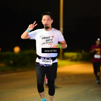 Runner Photo 7708806
