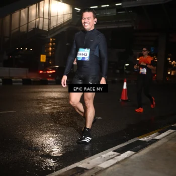 Runner Photo 7708809