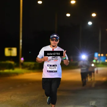 Runner Photo 7708810
