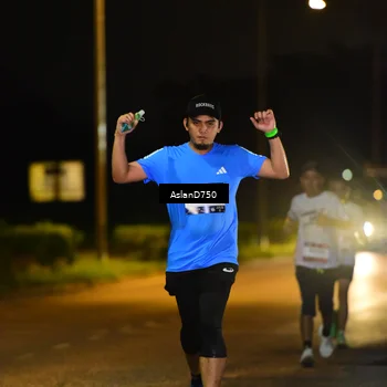 Runner Photo 7708835