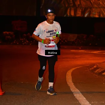 Runner Photo 7708843