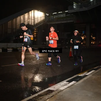Runner Photo 7708847