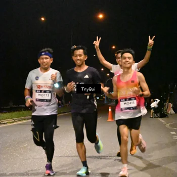 Runner Photo 7708850