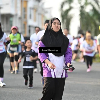 Runner Photo 7708854