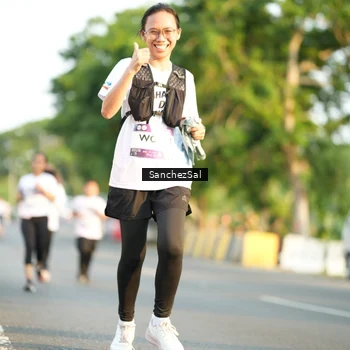 Runner Photo 7708856