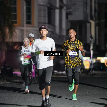 Runner Photo 7708872