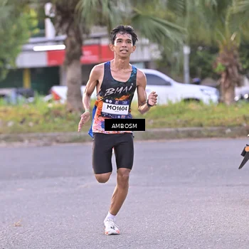 Runner Photo 7708873