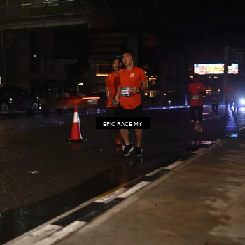 Runner Photo 7708879