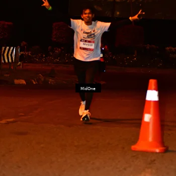 Runner Photo 7708890