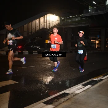 Runner Photo 7708892