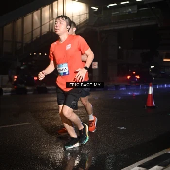 Runner Photo 7708899