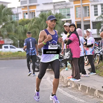 Runner Photo 7708900