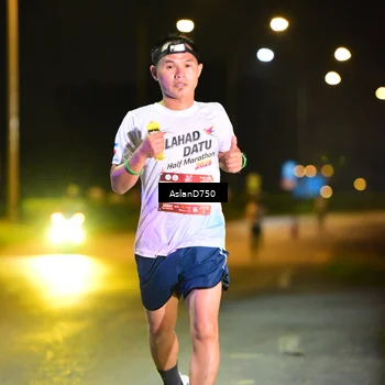 Runner Photo 7708902