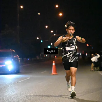 Runner Photo 7708918