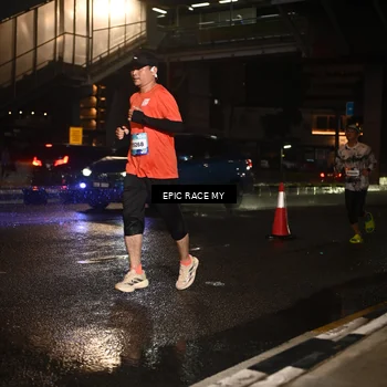 Runner Photo 7708926