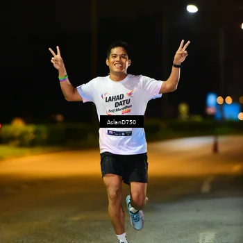 Runner Photo 7708929