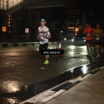 Runner Photo 7708934