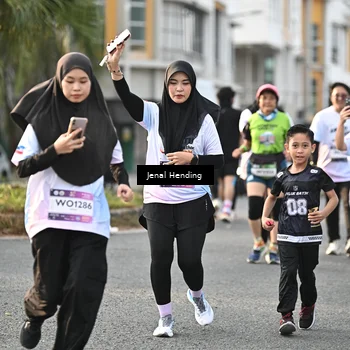 Runner Photo 7708943