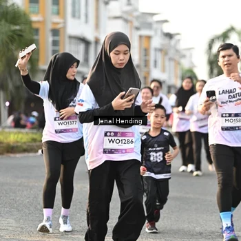 Runner Photo 7708944