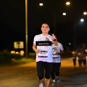 Runner Photo 7708968