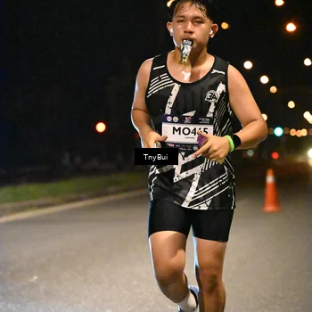 Runner Photo 7708969