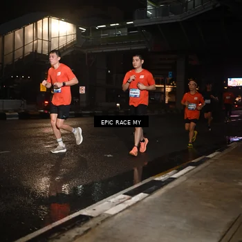 Runner Photo 7708971