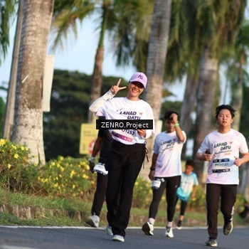 Runner Photo 7708980