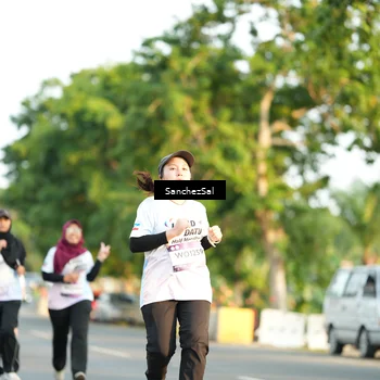 Runner Photo 7708981