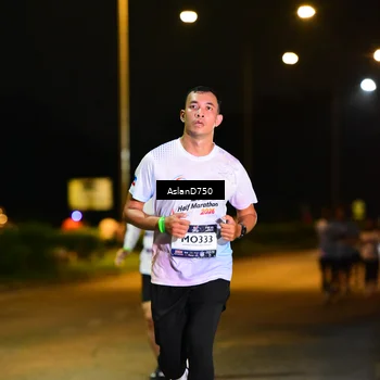 Runner Photo 7708983