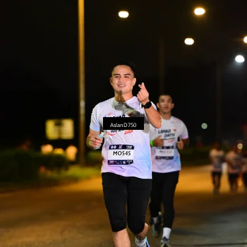 Runner Photo 7708985