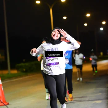 Runner Photo 7709004